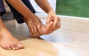 Ace Home Care supporting seniors with gout by providing nutrition guidance and meal planning to help reduce flare-ups and improve daily comfort.